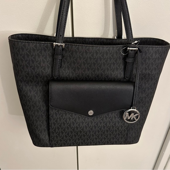 NWT Michael Kors Jet Set Large Pocket Tote - Picture 3 of 8